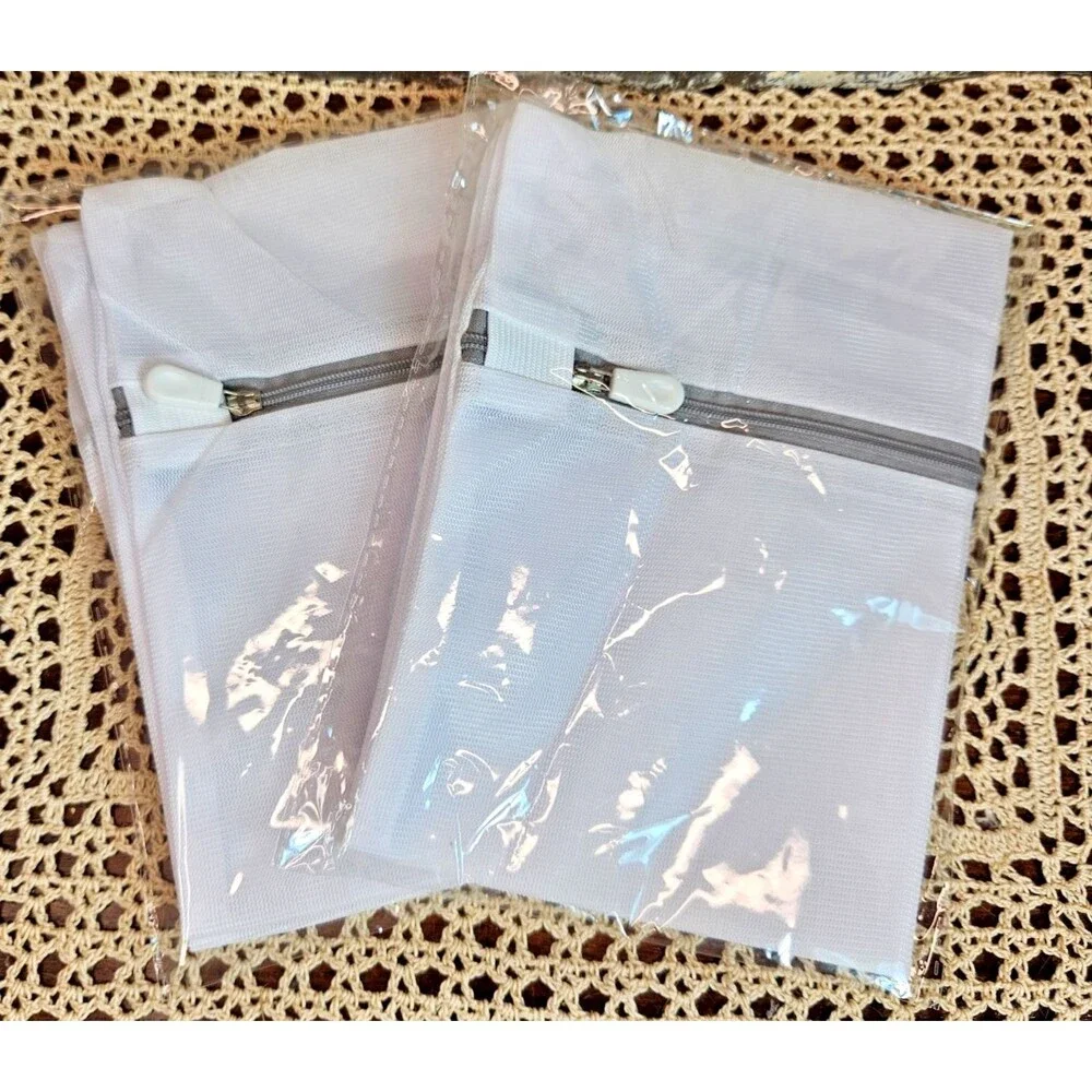 NEW Pair of Small White Mesh Laundry Bags for Delicates Reusable 11